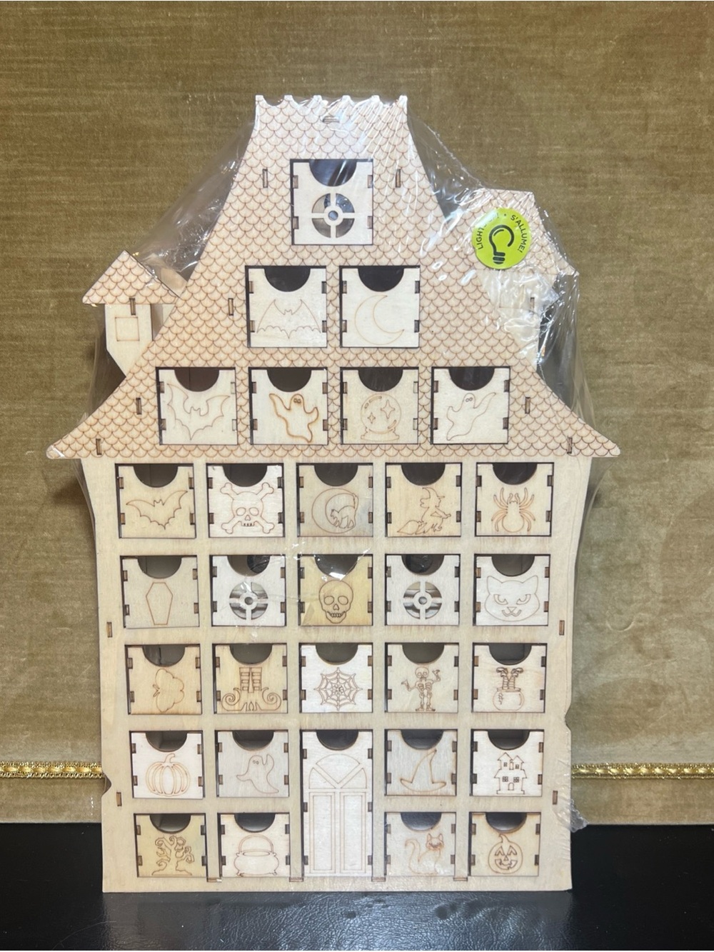 MSPCI 2021 Halloween DIY Pre-Lit Advent Calendar Ready to Paint Wood 15”
